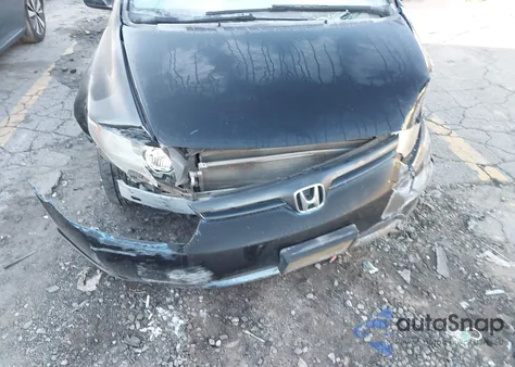 2008 Honda Civic Lx z USA, uszkodzony, nr VIN 2HGFG11698H549249